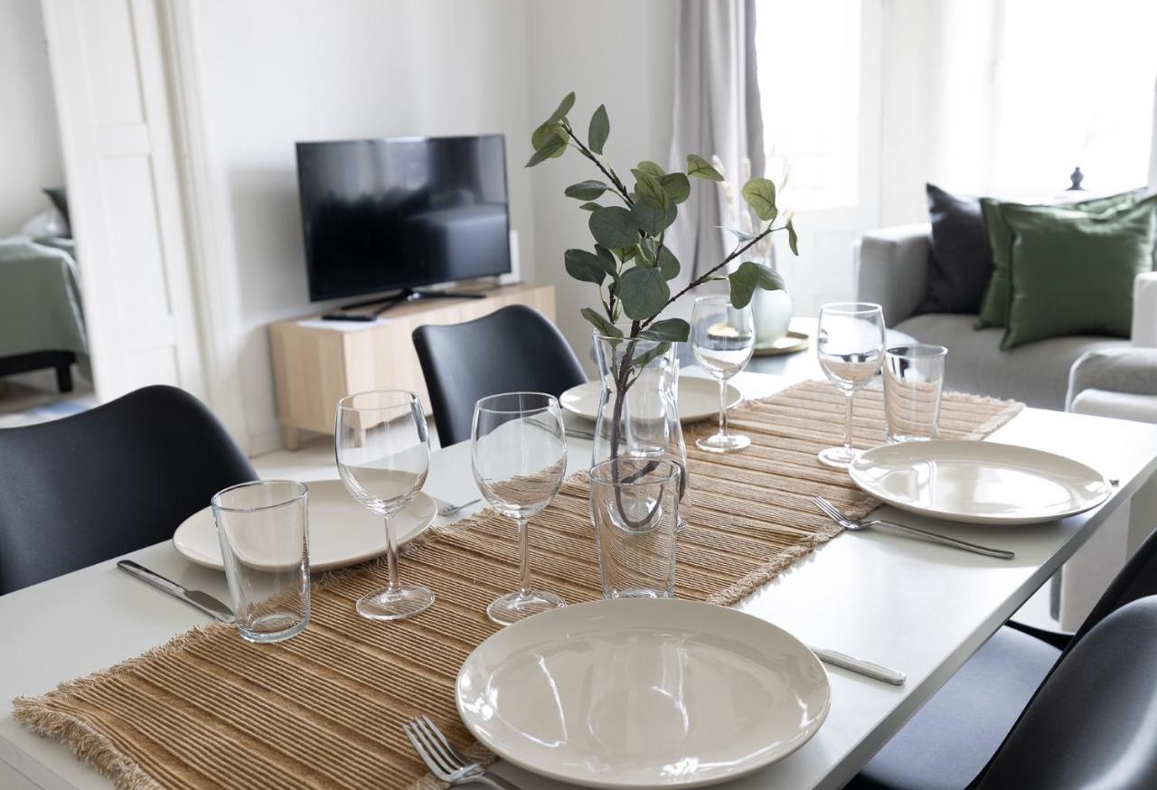 2Ndhomes City Center 2Br Apartment With Balcony And Sauna By Kaisaniemi Park Helsinki Extérieur photo