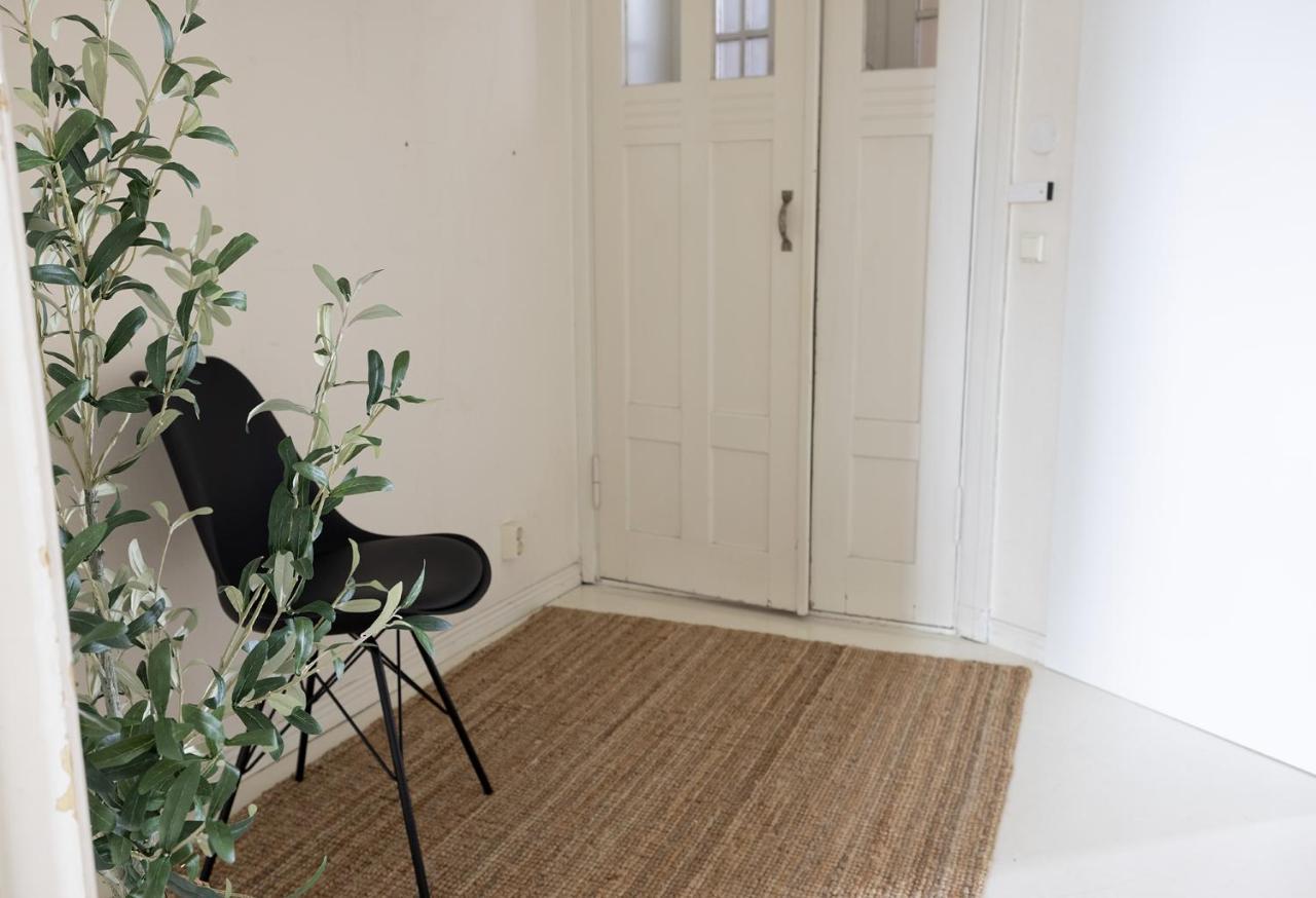 2Ndhomes City Center 2Br Apartment With Balcony And Sauna By Kaisaniemi Park Helsinki Extérieur photo